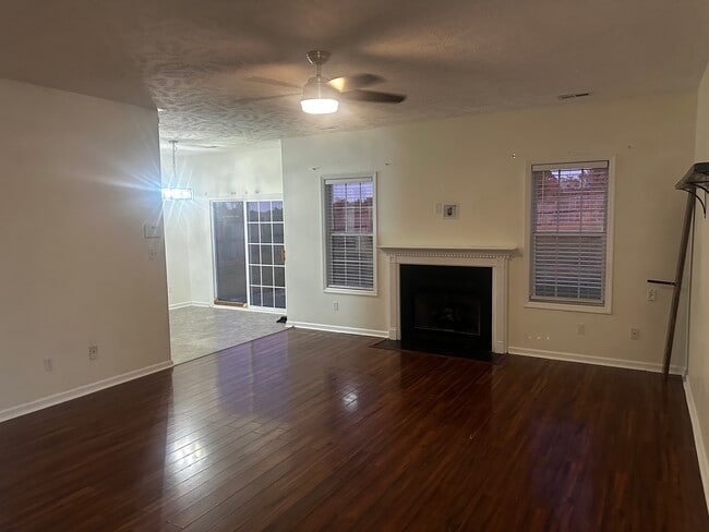 Building Photo - 110 Mingo Dr