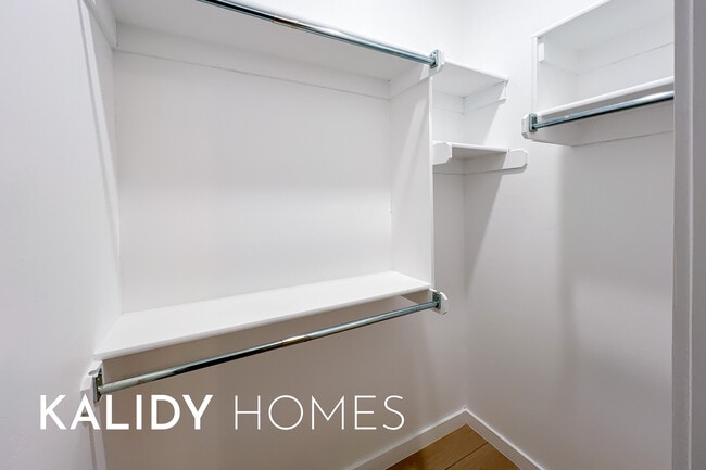 Building Photo - 12504 SW 12th St