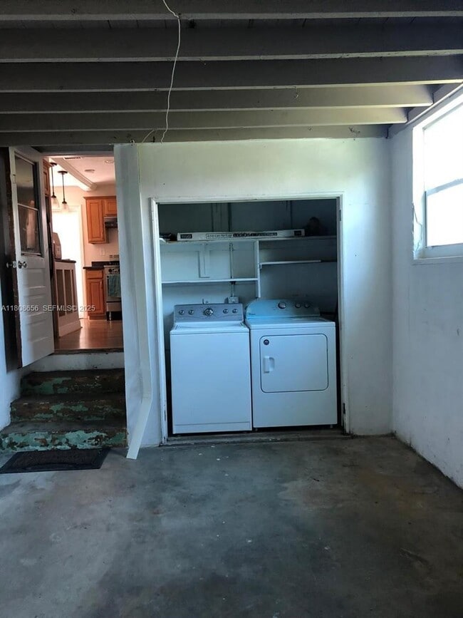 Building Photo - 1538 Funston St