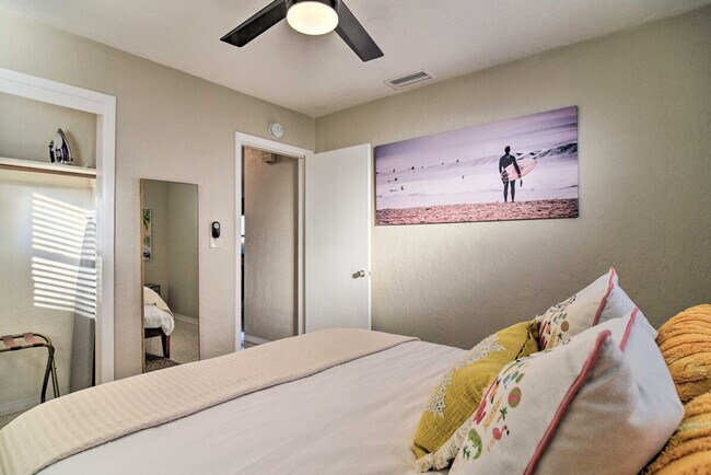 Building Photo - 11548 62nd Ave N