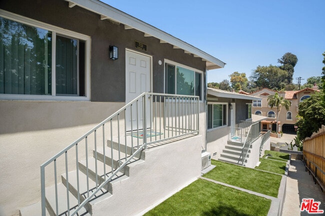Building Photo - 7131 Ramsgate Ave