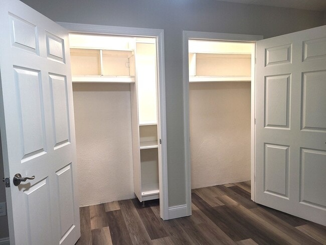 Building Photo - 576 Washington St