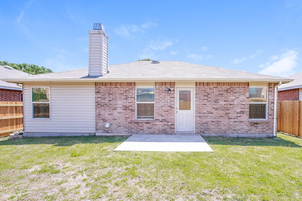 Building Photo - 16508 Cowboy Trail