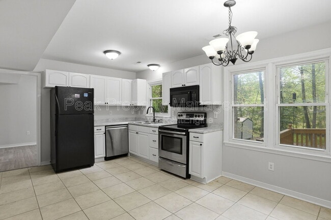 Building Photo - 2307 Providence Creek Rd