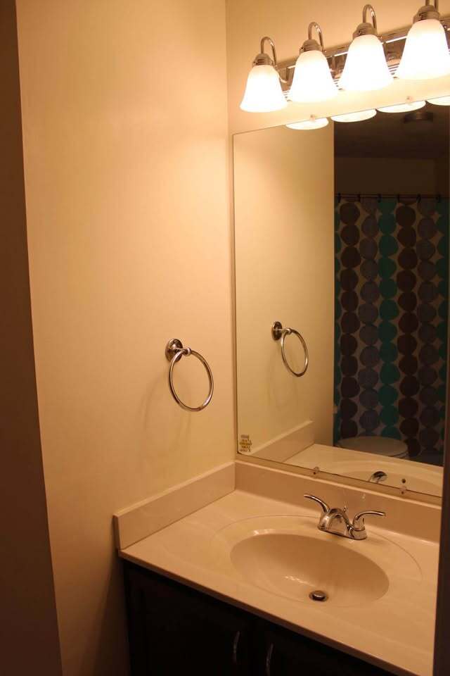 Building Photo - 433 Ellis Ln