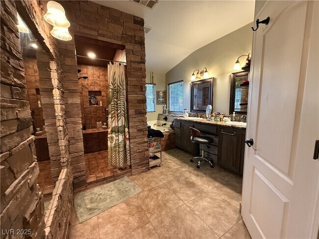 Building Photo - 211 Belle Isle Ct