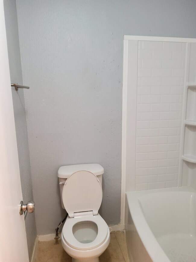 Building Photo - 10151 Inwood Hollow Ln