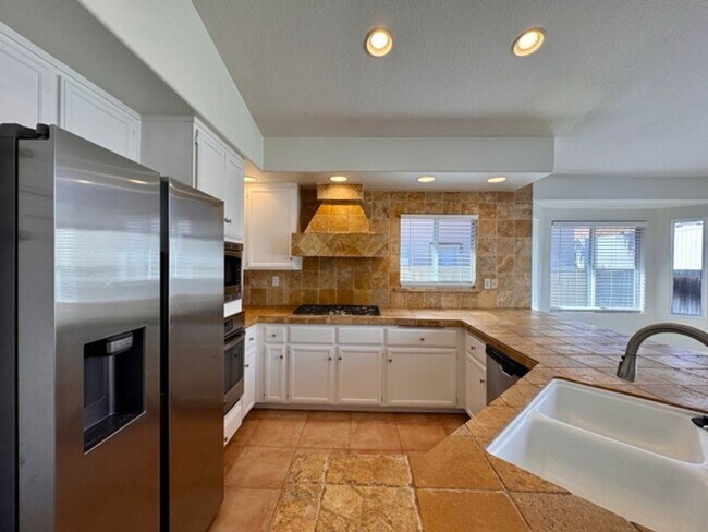 Building Photo - For a limited time only, enjoy 15 DAYS FREE RENT when you lease today! Charming 3 bedroom 2 Bathr...