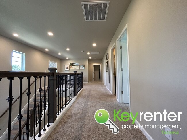 Building Photo - Spacious 5-Bed 3-Bath Home in Prime Northe...