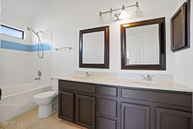 Building Photo - 7225 Golden Hawk Dr