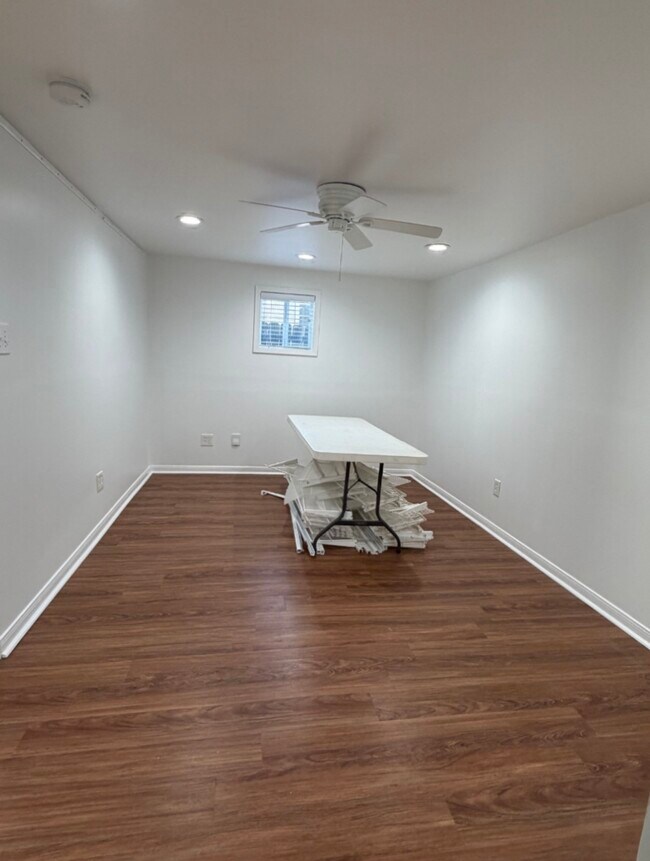 Building Photo - 1719 Dunlavy St