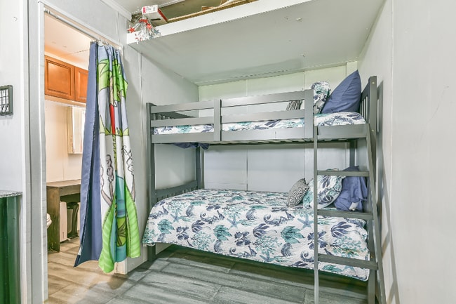 Building Photo - 3919 San Jacinto Dr