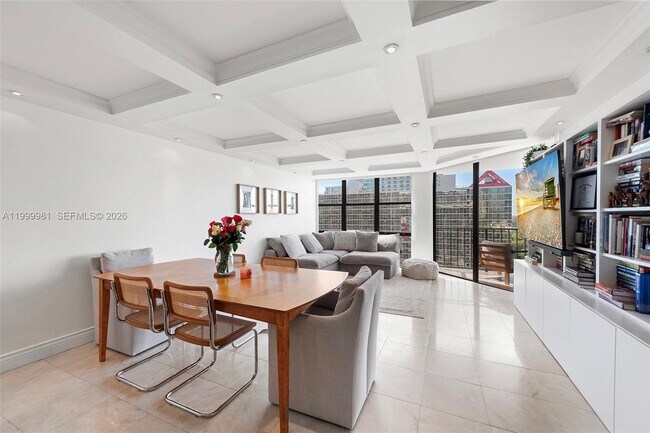 Building Photo - 1915 Brickell Ave