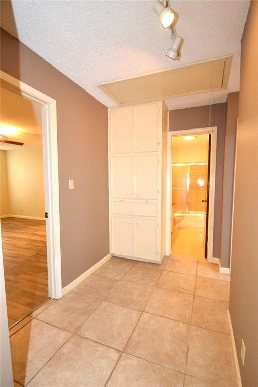 Building Photo - 8833 Tallwood Dr