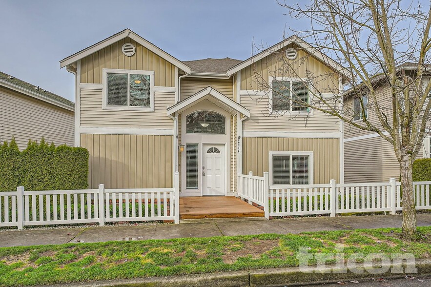 Building Photo - 2514 Chateau Dr