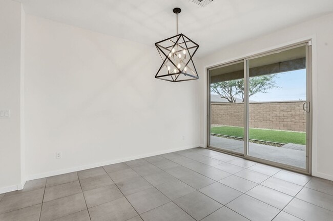 Building Photo - Stunning Queen Creek Home – Modern Comfort in the Spur Crossing Community