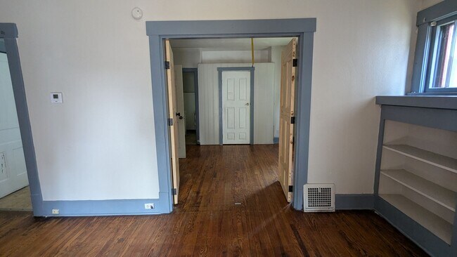 Building Photo - 1371 Stark Ave SW