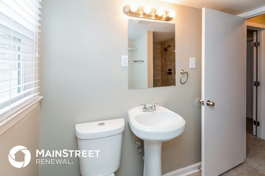 Building Photo - 3919 Wisteria Ln SW