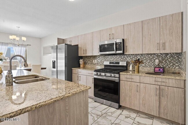 Building Photo - 14816 William Meshel Dr