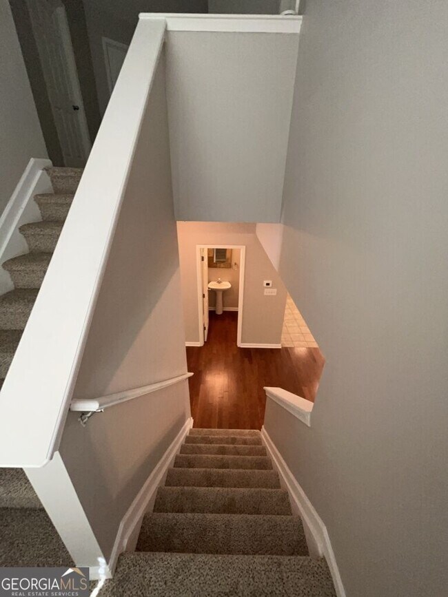 Building Photo - 3537 Harvest Ridge Ln NE