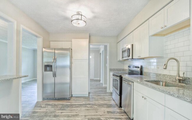 Building Photo - 53 Bryant Blvd