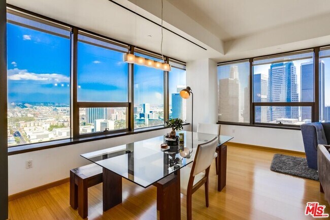 Building Photo - 1100 Wilshire Blvd