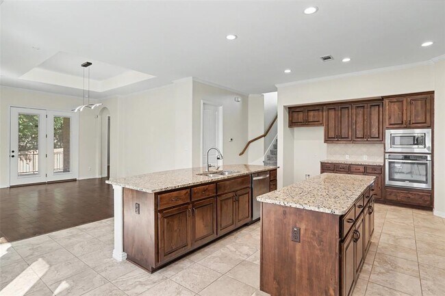 Building Photo - 1020 Winding Way Dr