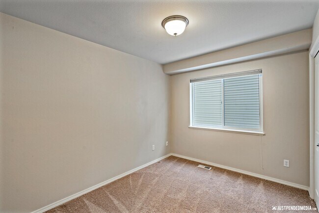 Building Photo - Seclusion Cove