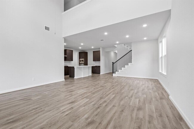 Building Photo - 144 Alicante Ln
