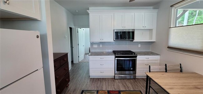 Building Photo - 109 Marina Parc Dr