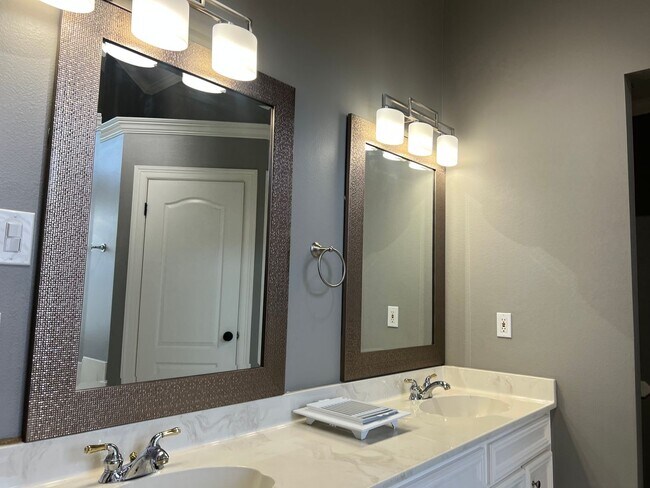 Building Photo - BAY HILLS SUBDIVISION. BENTON SCHOOLS