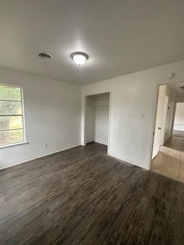 Building Photo - 5131 Encino Rd