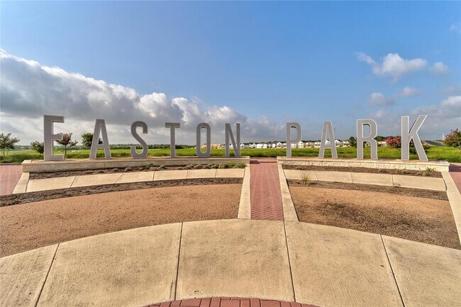 Building Photo - 7801 Donnelley Dr