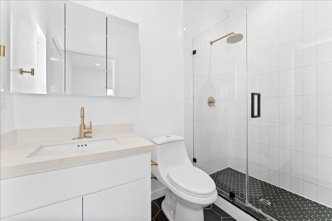 Building Photo - 4017 1/2 Mont Clair St-