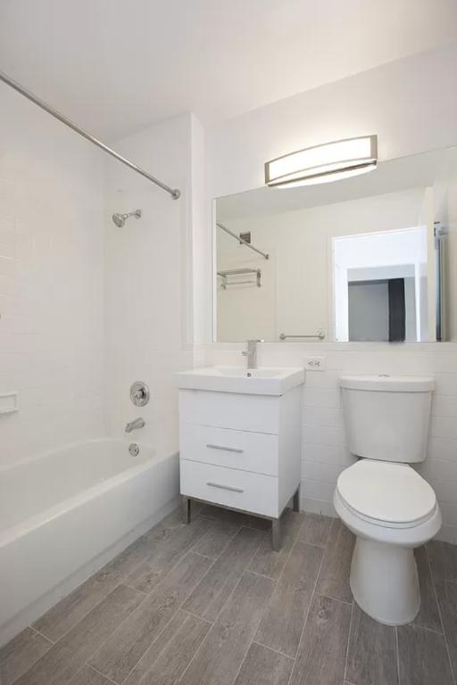 Building Photo - 30 West St