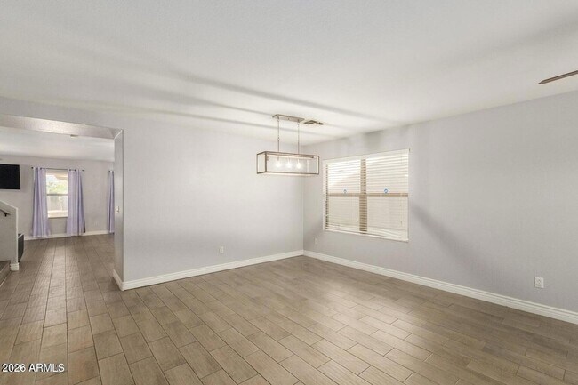 Building Photo - 9124 W Elm St
