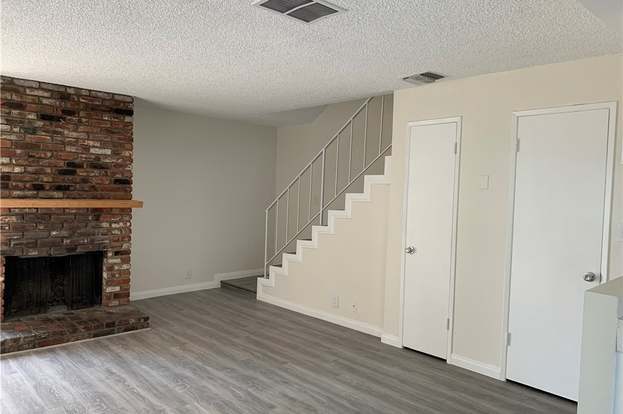 Building Photo - 656 Lemar Park Dr