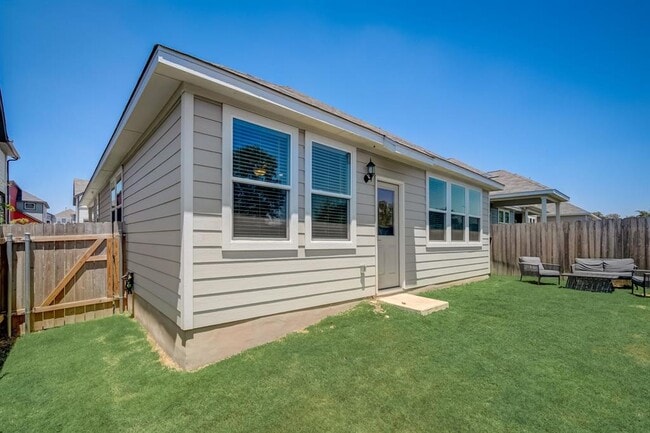 Building Photo - 5407 Jason Dr