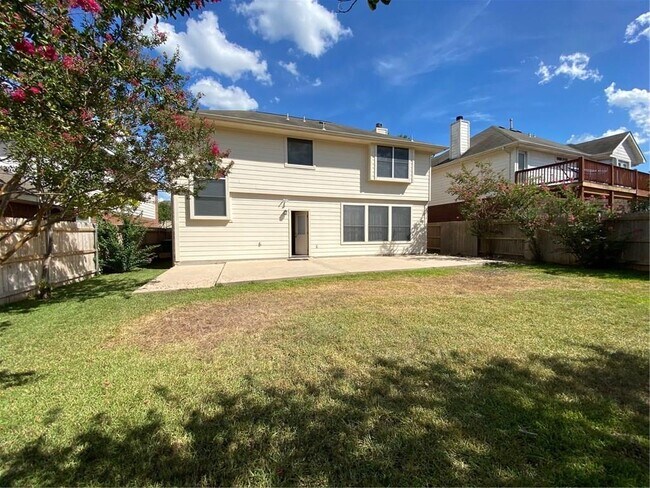 Building Photo - 8811 Glen Canyon Dr