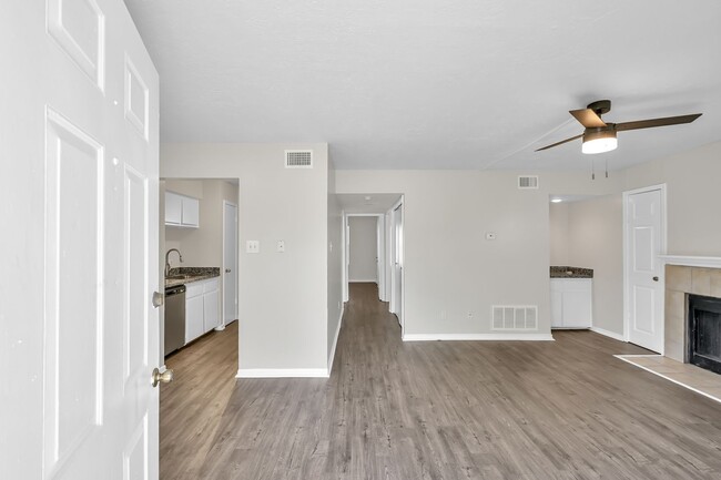 Interior Photo - Woodcreek Apartments