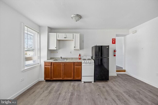 Building Photo - 523 Concord Ave