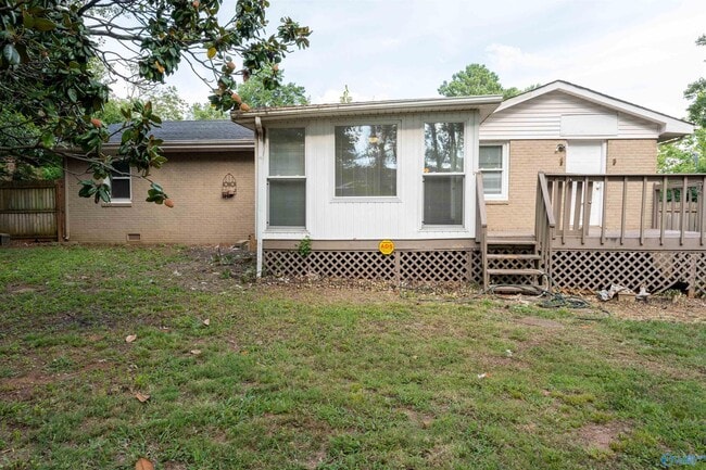 Building Photo - 425 Arthur St NW