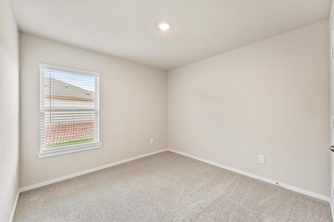 Building Photo - 10423 Cloud Nine Ct