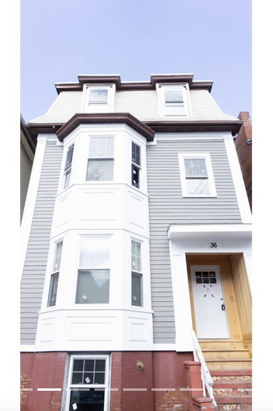 Building Photo - 36 Monmouth St
