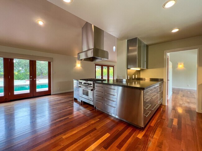 Building Photo - 1146 Ragatz Ln