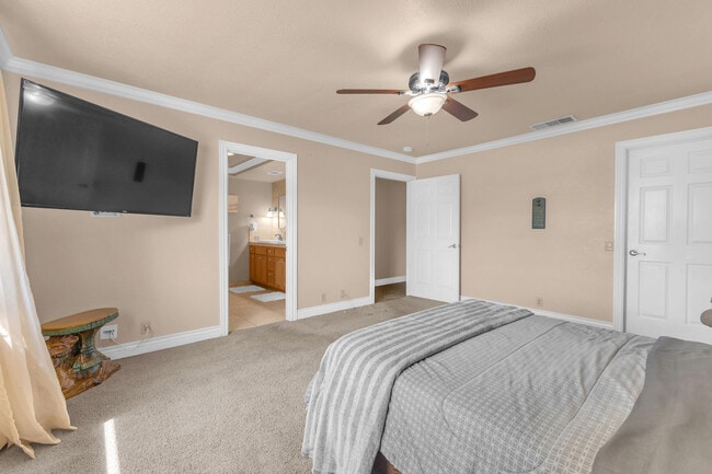 Building Photo - 168 Cam Arroyo S