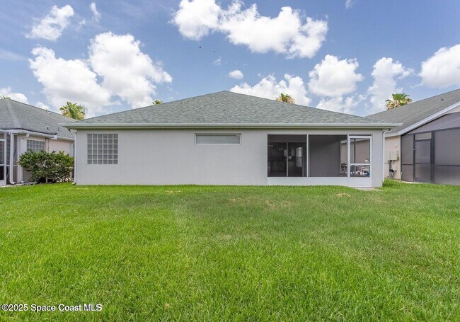 Building Photo - 621 Misty Creek Dr