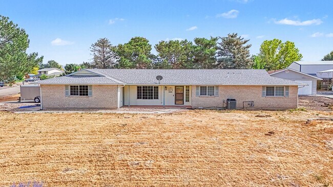 Building Photo - 11875 W Hidden Valley Rim Rd