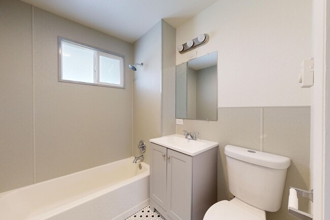 Building Photo - Farmhouse - Showings now Available