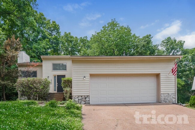 Building Photo - 2405 Ravine Dr